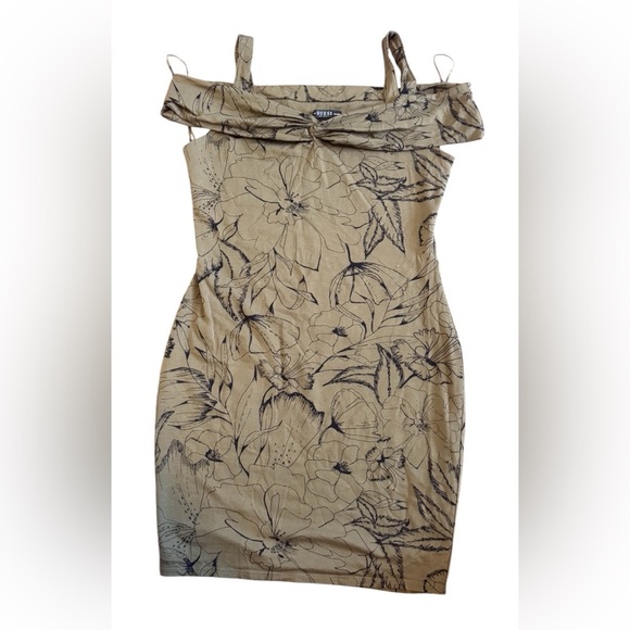 GUESS Off the Shoulder Cabana Bloom Dress - Picture 6 of 11